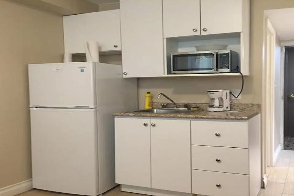 Alisa Guest Suites Toronto
